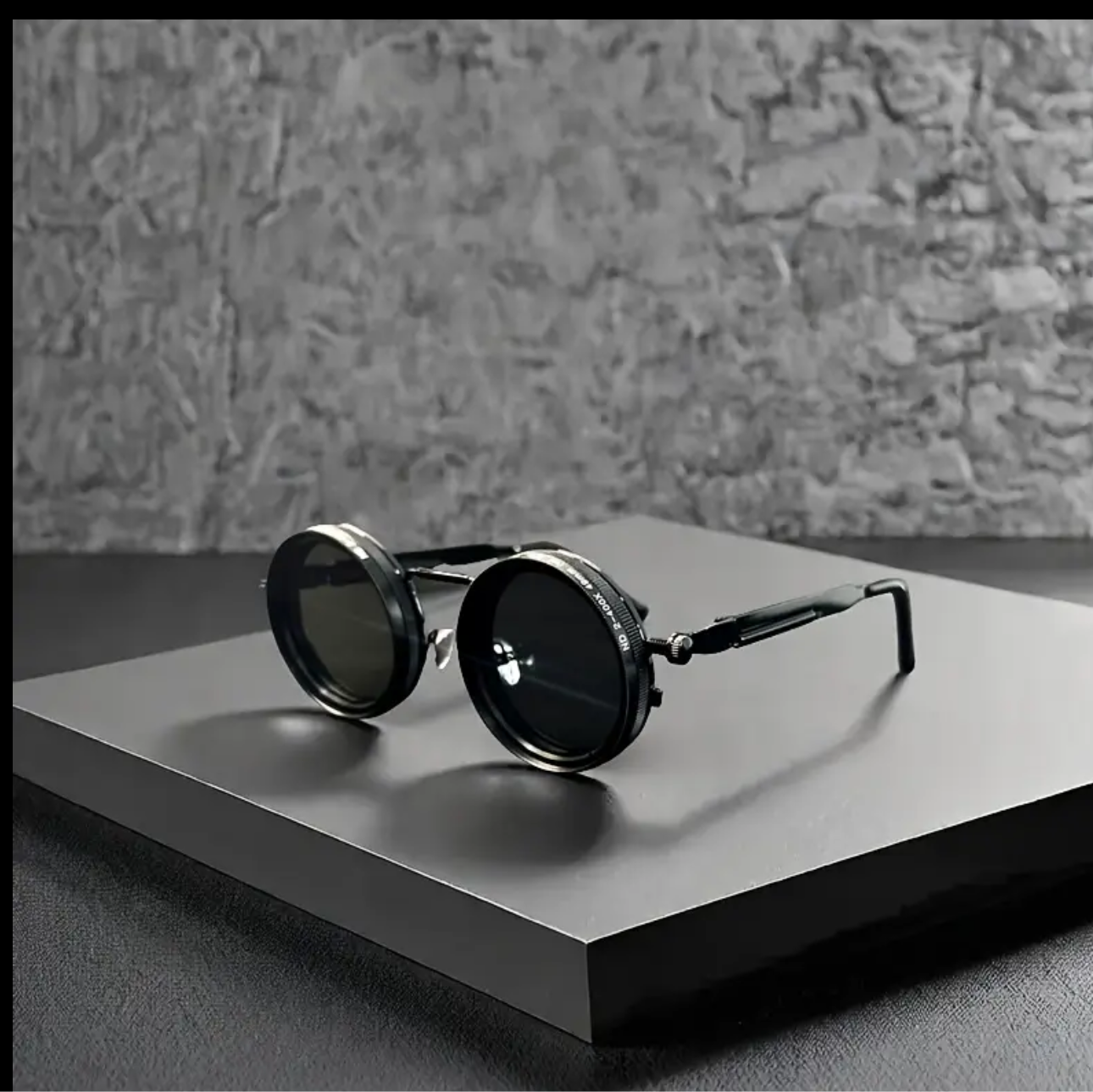 Un par de gafas estilo punk ajustables y giratorias, reducción ND de 9 niveles