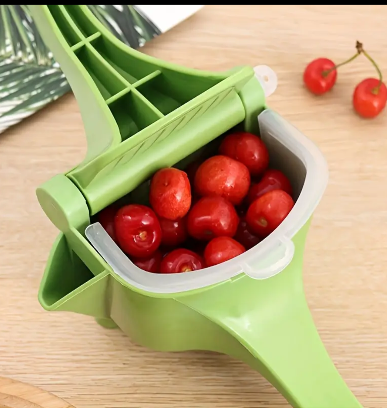 Exprimidor Manual de Frutas Cítricas - Portátil, Verde, con Mango Ergonómico para Limón y Naranja, Sin Necesidad de Electricidad, Ideal para Cocina Interior/Exterior y Camping, Herramienta Compacta, Construcción Robusta, Fácil de Usar, Material Duradero,