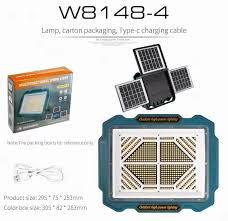 Foco de luz con placas solares