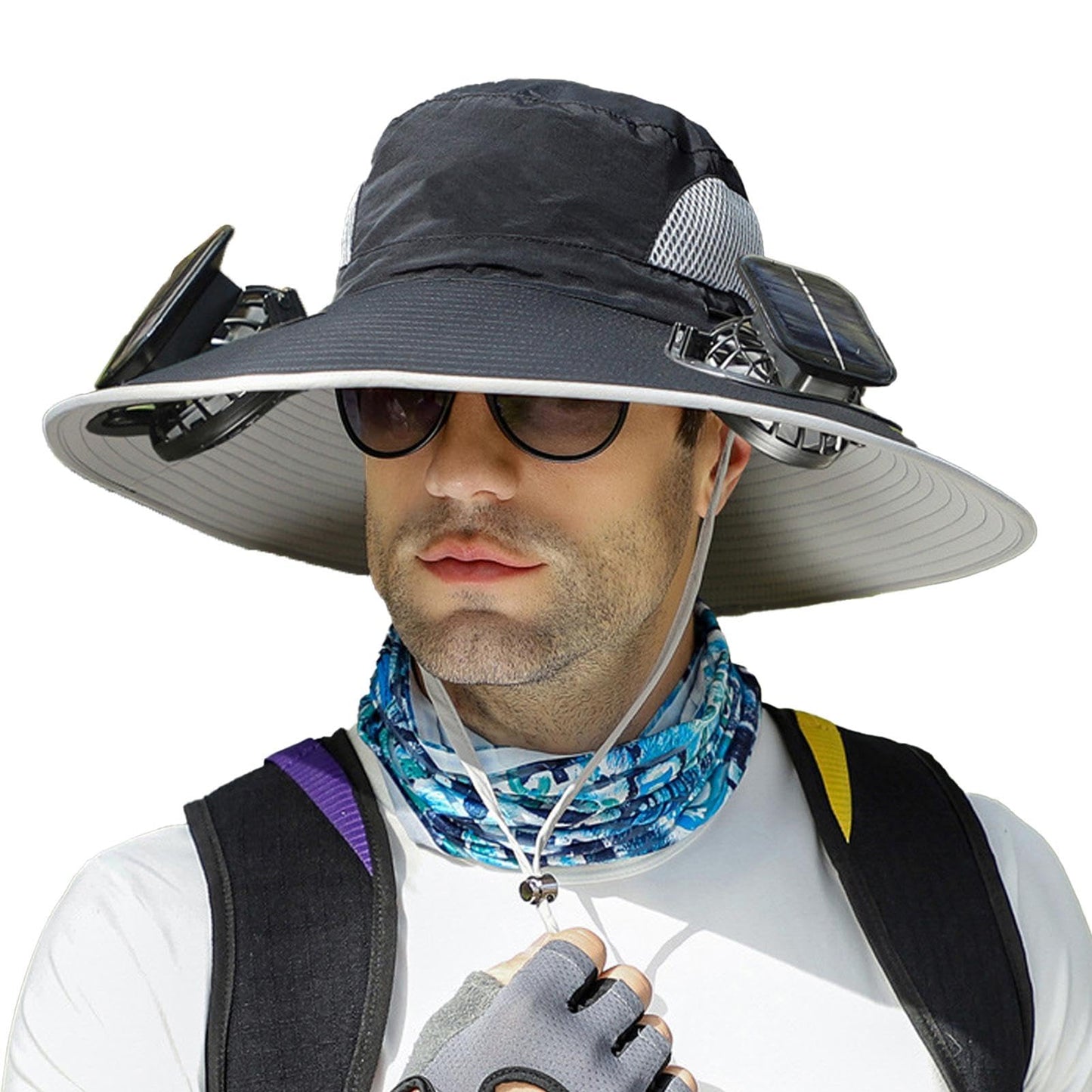Sombrero con ventilador solar